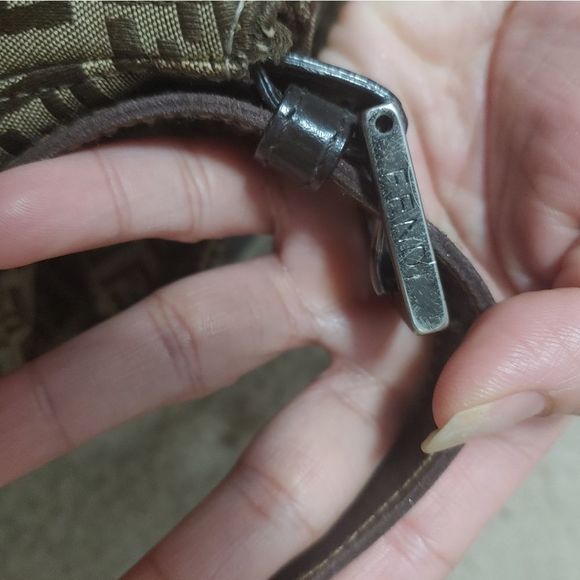 FENDI VINTAGE ZUCCA CANVAS CROSSBODY - Picture 8 of 15